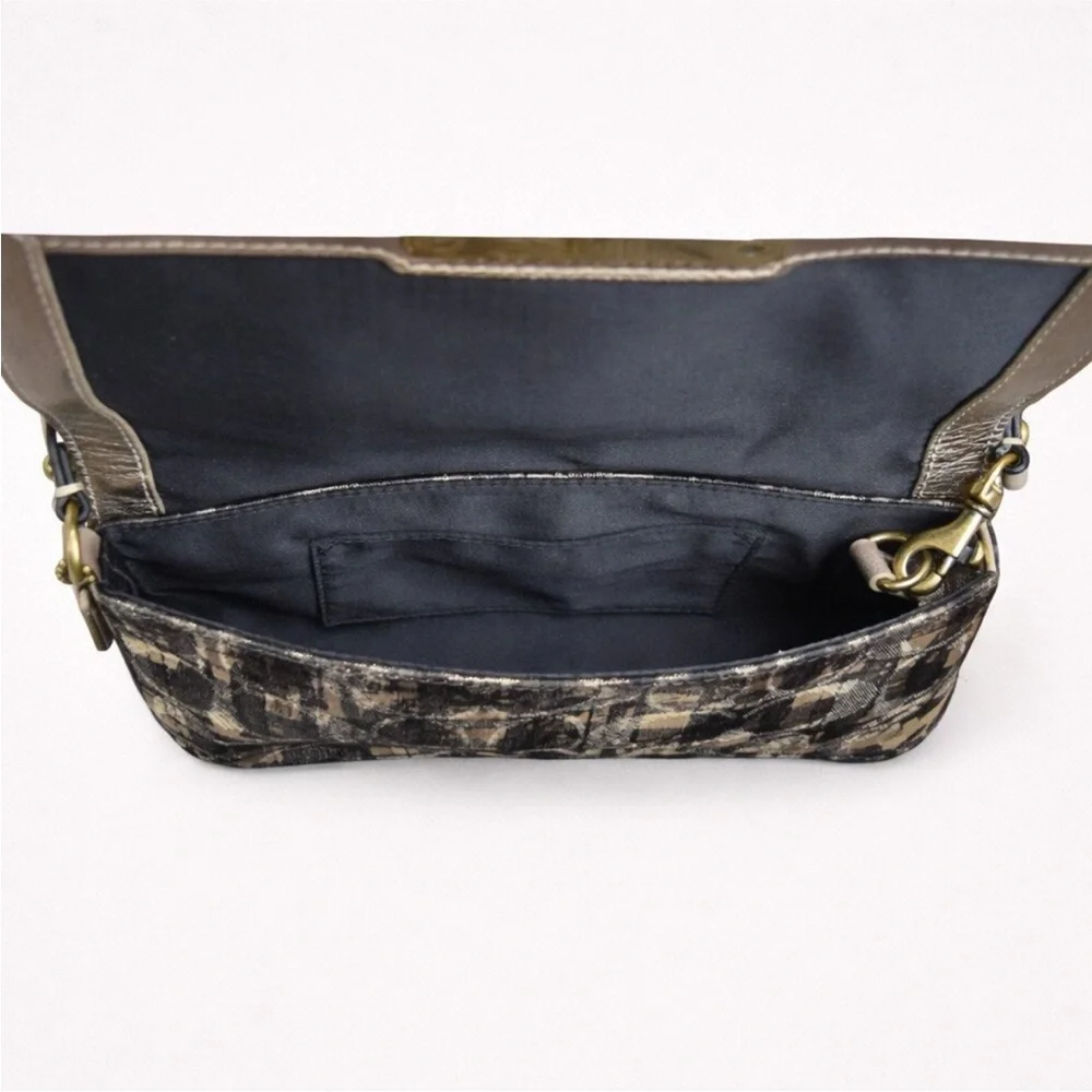 Coach Kristin Op Art pattern in a metallic gold EUC - Picture 13 of 14